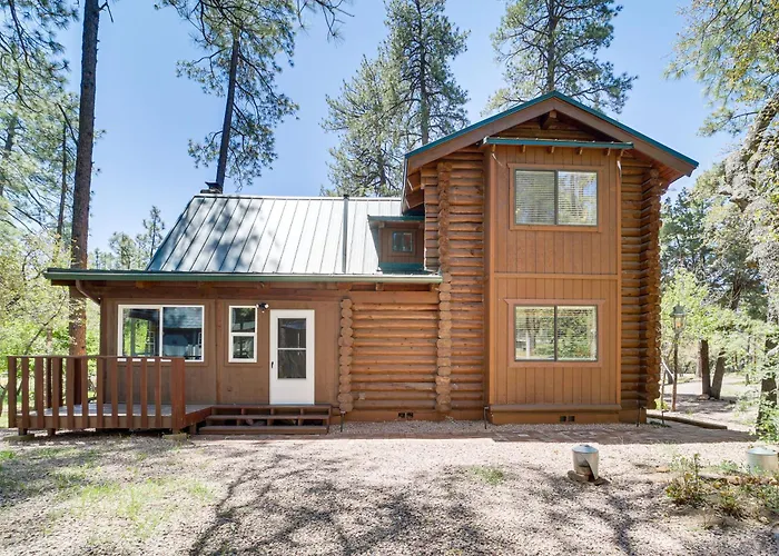 Covered Deck, Private Acreage: Log In Holiday home Pine