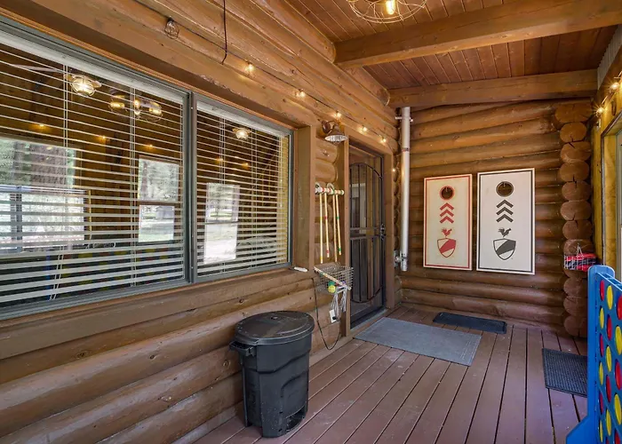 Covered Deck, Private Acreage: Log In * Pine